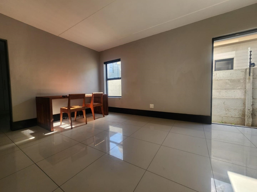 1 Bedroom Property for Sale in Parklands North Western Cape